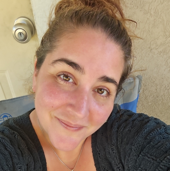 Make me an offer! Let's get this stuff moved! Sara! - Picture 3 of 4